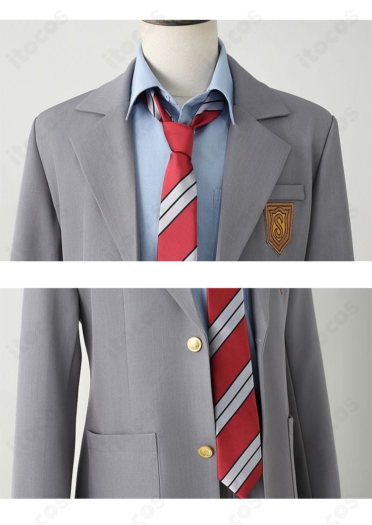 有馬公生の制服コスプレ衣装 ディテール。ボタンや刺繍風意匠、前立ての仕立てなど細部の質感が分かる接写。