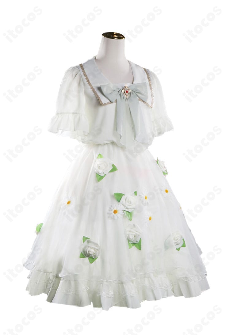 フリーレン白ドレスの側面。ウエストラインから裾までの美しいシルエットと装飾ディテール