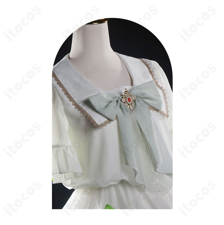 フリーレン衣装の領口装飾アップ。エレガントな意匠と清楚な質感が際立つディテール写真