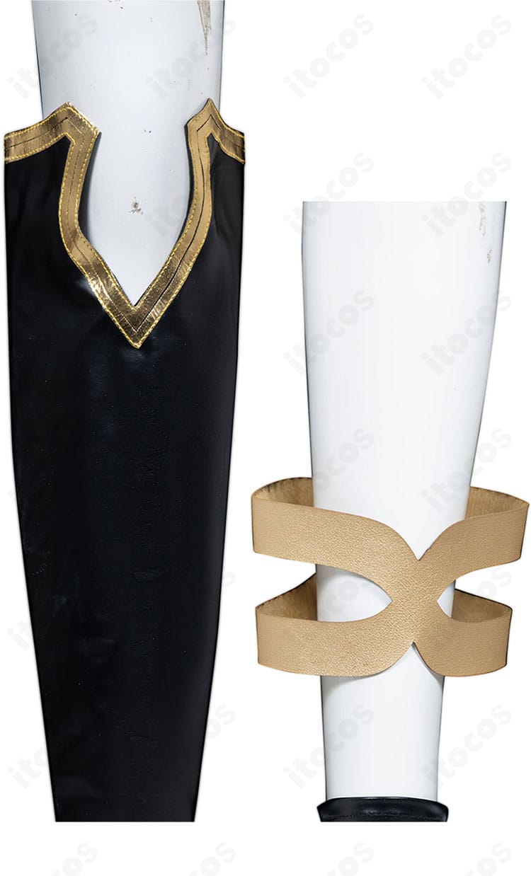 エレシュキガル衣装の靴下・足飾りのディテール。足元の金色装飾とラインの見え方