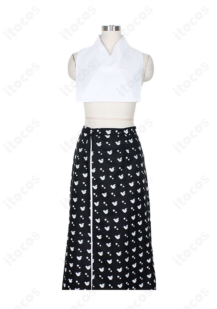 和服メイド服の内側ディテール。裏地の肌当たりと通気性、縫製の処理を示す近接画像。