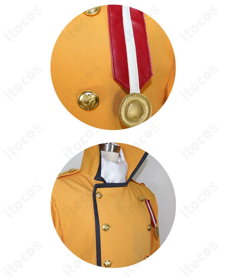 装飾ディテールの近接。刺繍調意匠やロゴ風モチーフ、エッジのコントラストが分かるクローズアップ。