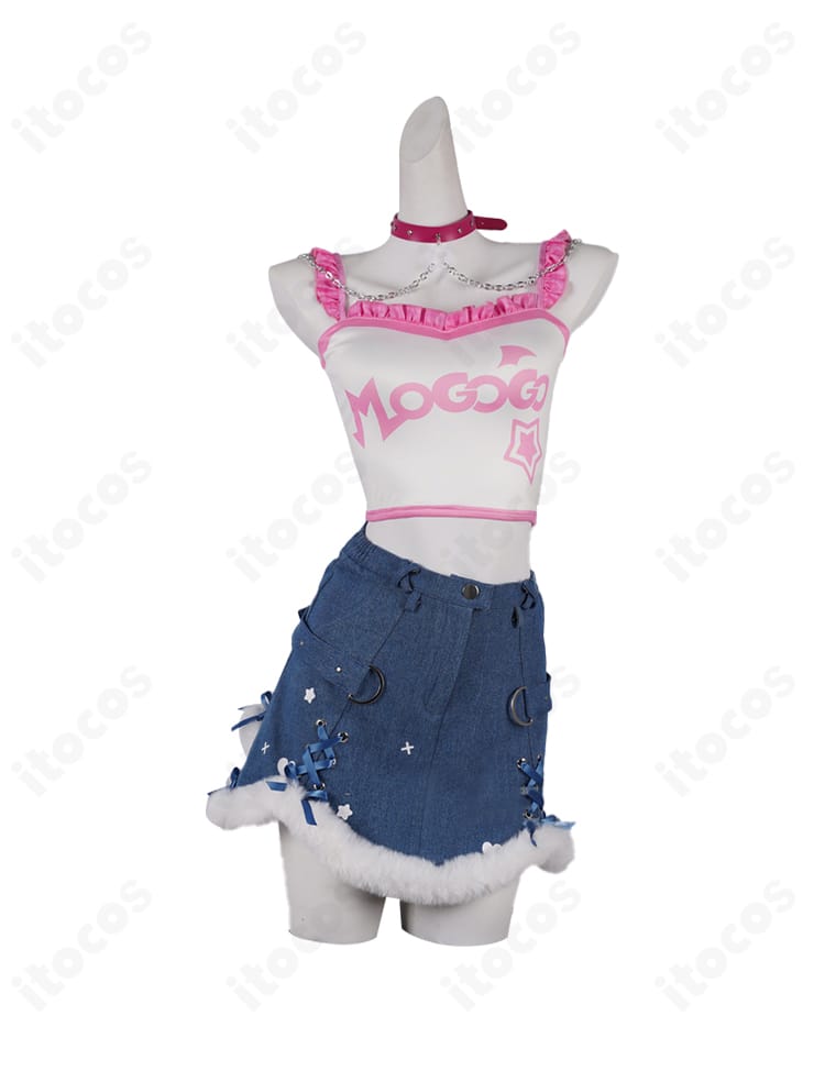 インナー正面ディテール。肌当たりの良い素材と首元のライン、縫製の仕上がりを拡大表示。