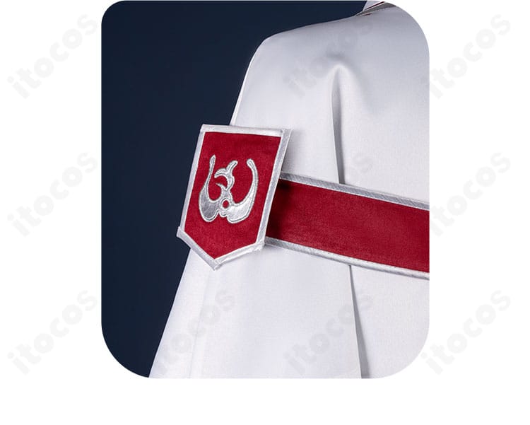 黒執事 シエル・ファントムハイヴ 左肩装飾の拡大。装飾の意匠と縁取りが見える。