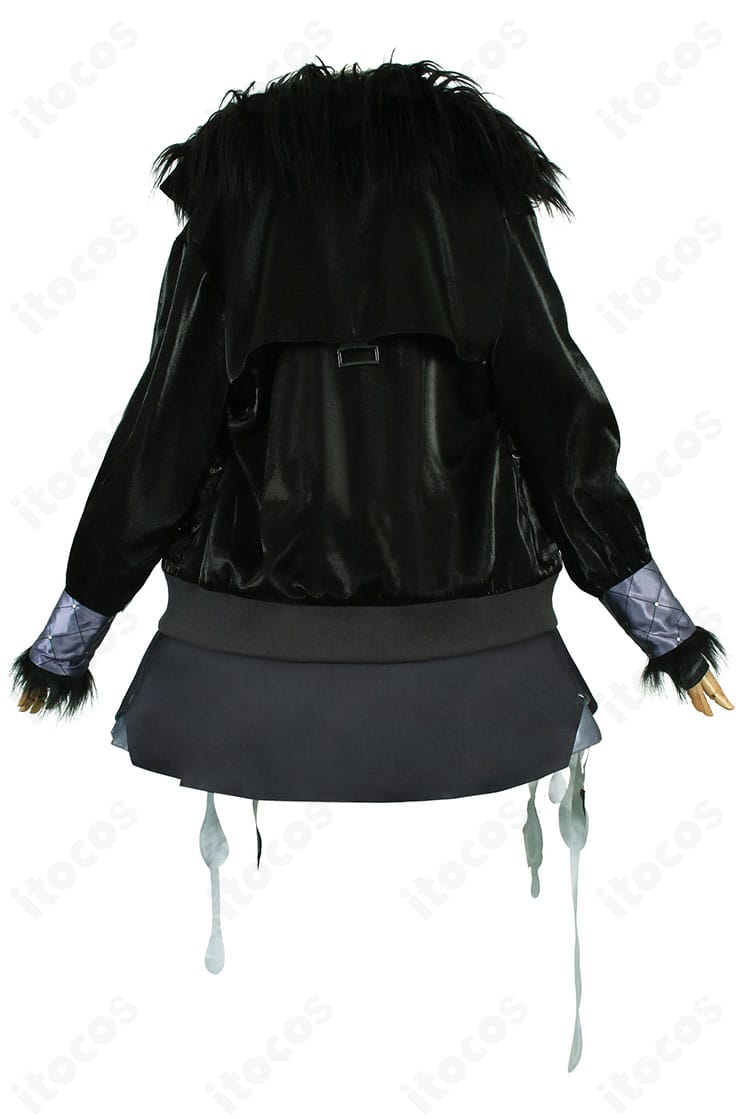 シオリ・ノヴェラ初期衣装コスプレ背面。ベルト位置と背面装飾、シルエットの再現性を確認