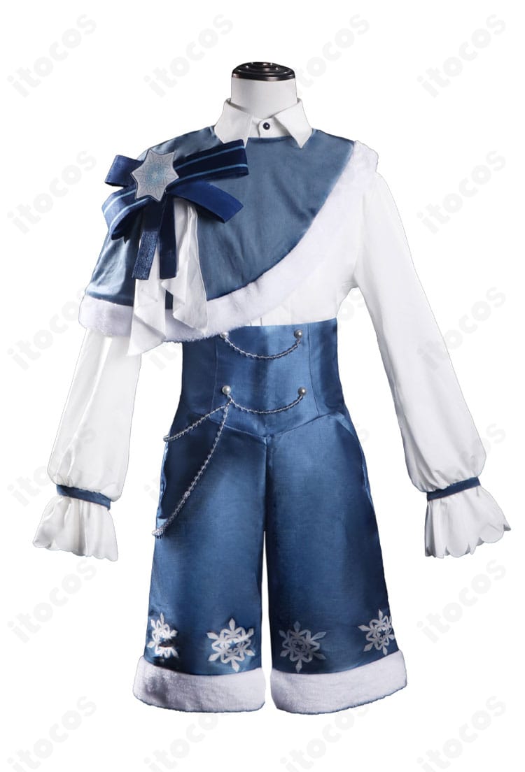 SNOW MIKU 2025 鏡音レン コスプレ衣装 正面全体像。シャツと半ズボンのバランスが分かる写真