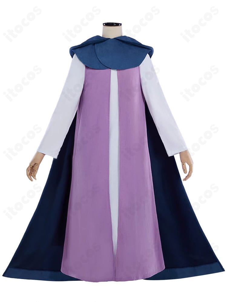 ゼルダ姫コスプレ衣装の胸元と装飾ディテール。繊細な刺繍調モチーフが近距離でも映える。