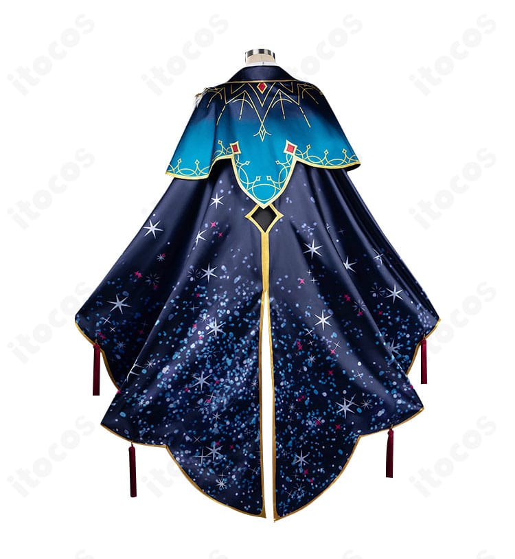 あんさんぶるスターズ！！ 影片みか／斎宮宗『星の鳴動』衣装 背面。マントの落ち感と背面装飾の配置が分かる角度。