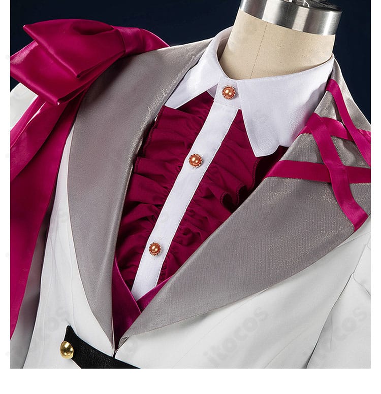 領口の精緻なデザインでスノーホワイトの魅力を強調するカット