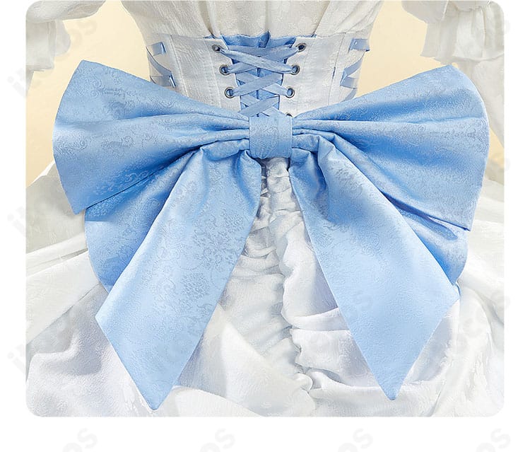 背面蝶結びの別角度ディテール。結び目とリボン端の仕上げまで再現された美しい作り。