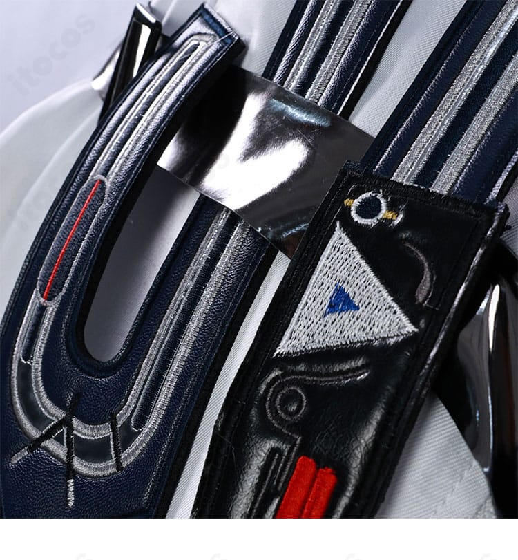 アークナイツ コントレール衣装・胸元装飾のクローズアップ。質感と配置バランスにこだわったデザイン。