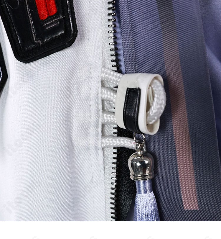 アークナイツ コントレール衣装・門襟の装飾ディテール。刺繍とエッジの仕上げが分かる近接画像。