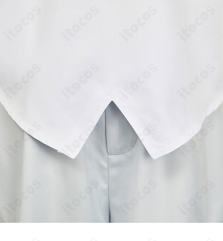 シュウジ・イトウ コスプレ衣装の裾装飾ディテール。端処理と縫製のきれいさが分かる接写