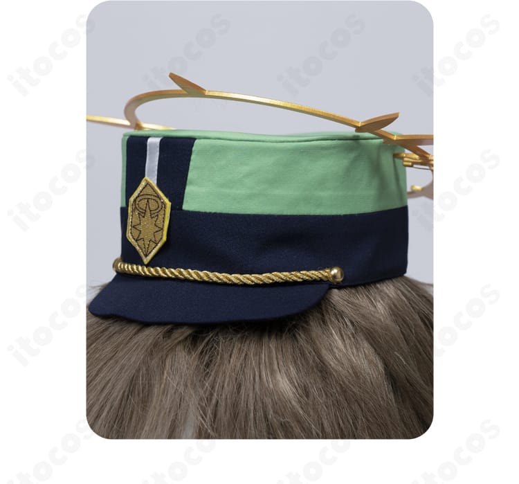 プロメッサ衣装の帽子ディテール。帽子の飾り物の固定方法と装飾の配置を示す拡大図。