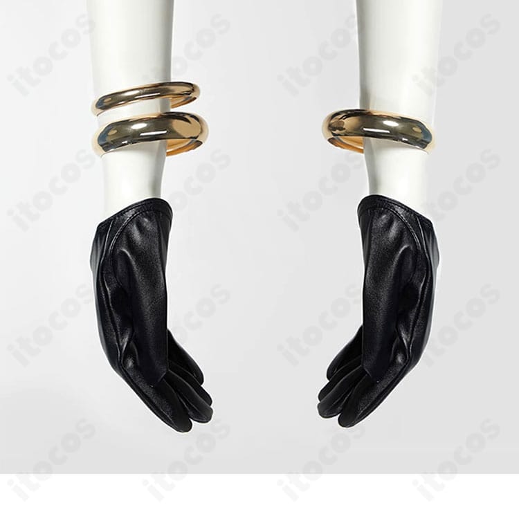 ロザンナ コスプレ衣装の腕飾りと手袋。アクションポーズが映える構成を提示。