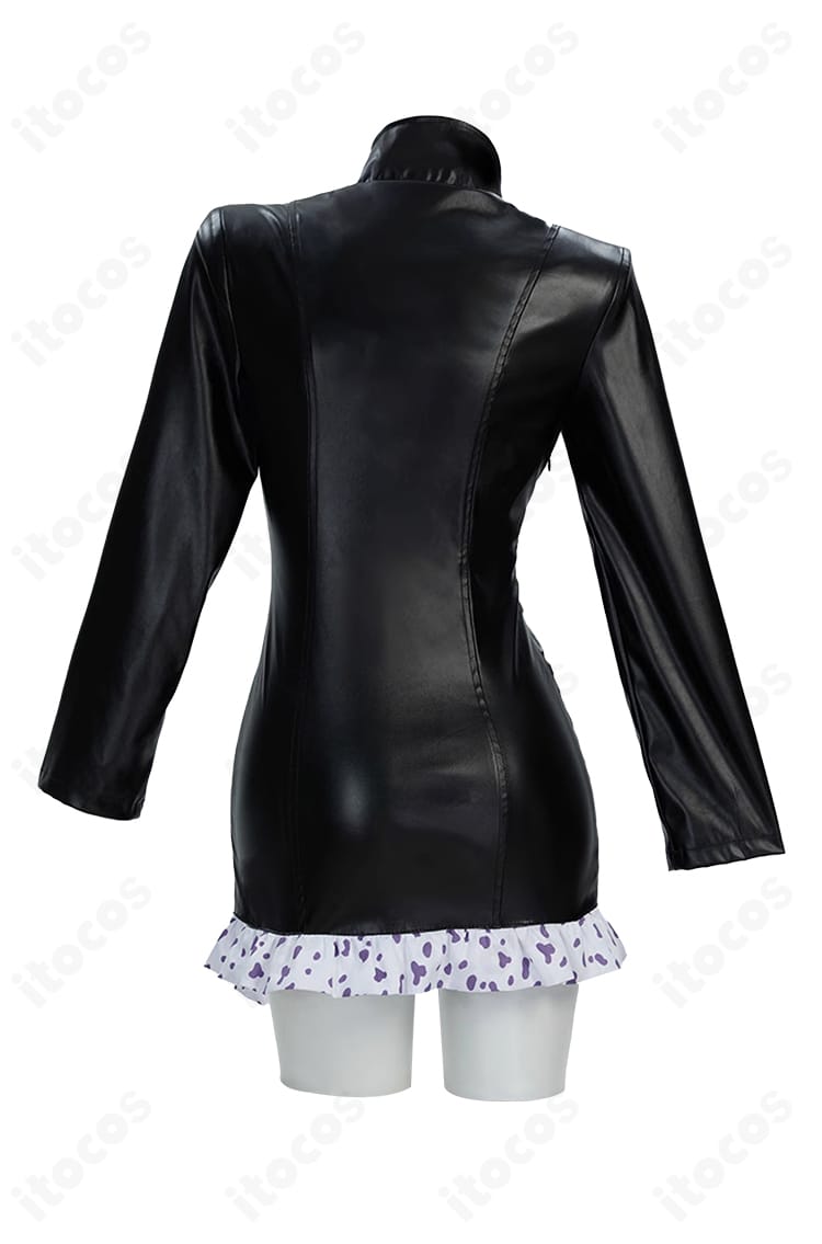 ワンピース ニコ・ロビン ウォーターセブン編コスプレ衣装の背面ショット。縫製と装飾位置のバランスなど細部まで表現。