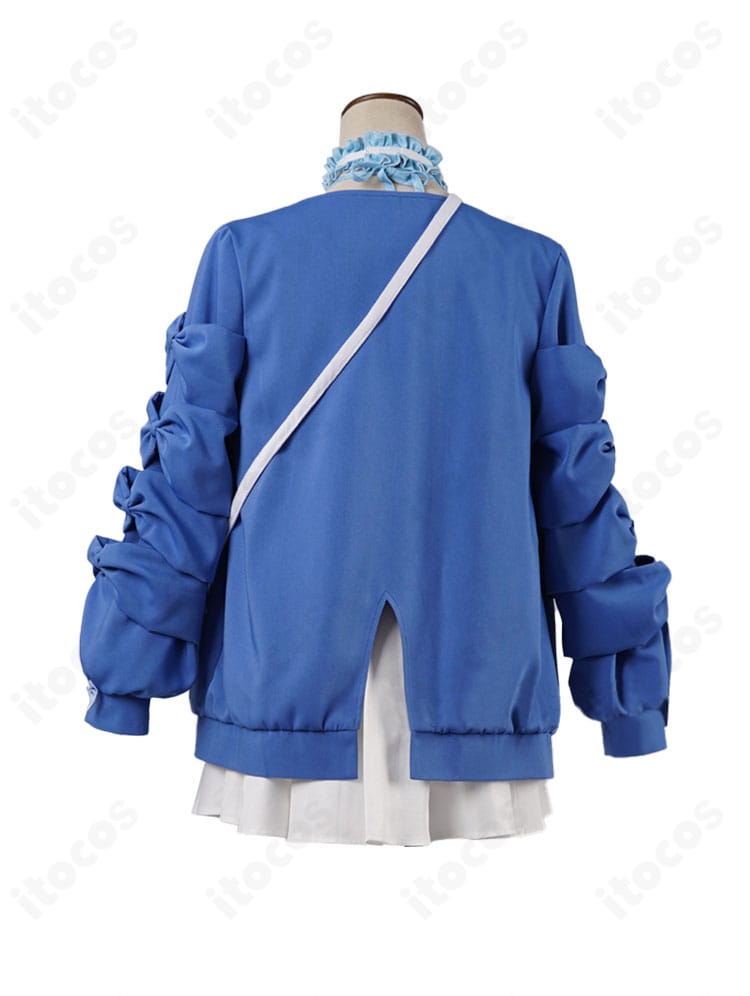 フワワ カジュアル衣装の背面全景。背面ビッグリボンとフードの形状を詳細に表示