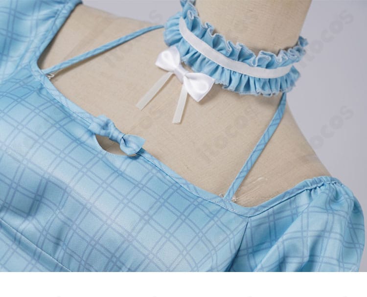 フワワ 襟元リボンのディテール。首元を華やかに見せるアクセント