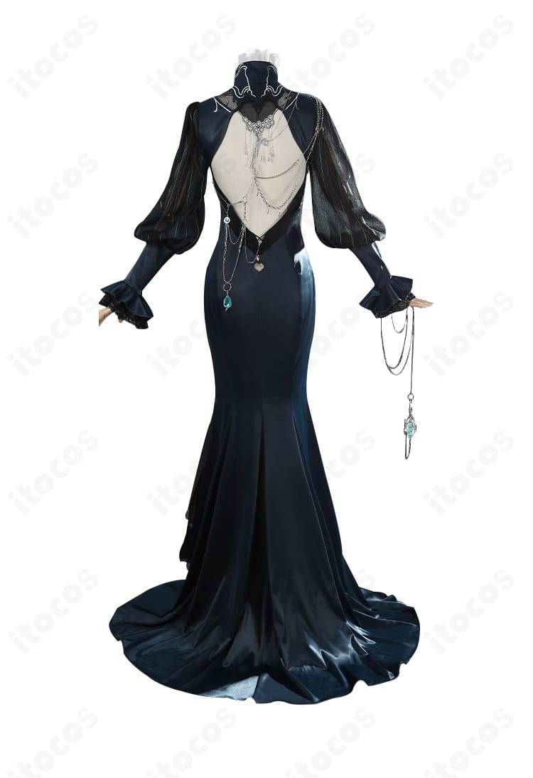 無期迷途 イェレナ コスプレ衣装の背面ビュー。リボンやレース装飾、背面の輪郭が見えるカット。