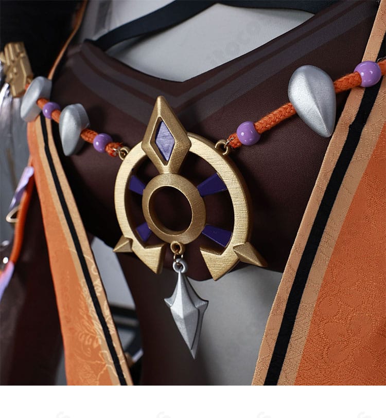 原神 イアンサ 通常版コスプレ衣装 前立て装飾の近影。ステッチワークと素材感の上質さ