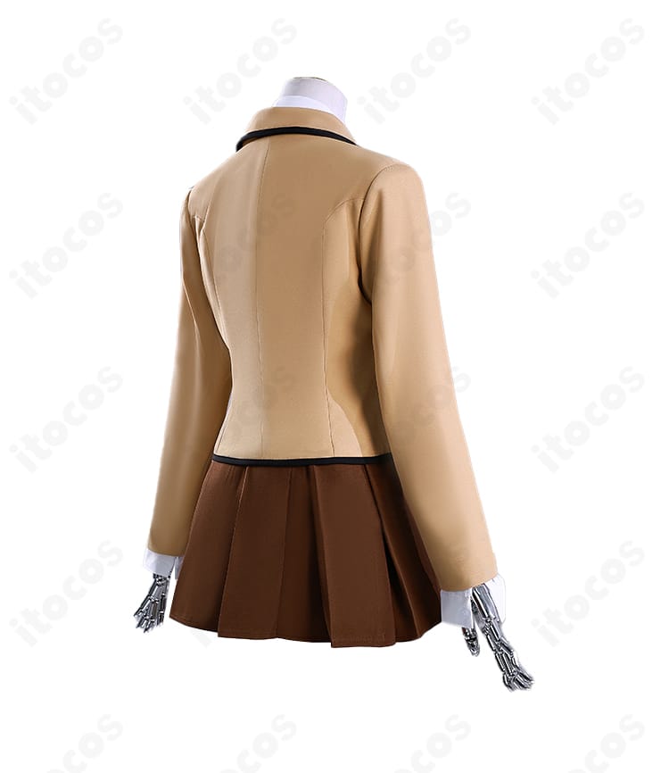 向坂雫 制服コスプレ衣装の背面。刺繍とプリーツの配置・落ち感を忠実に再現