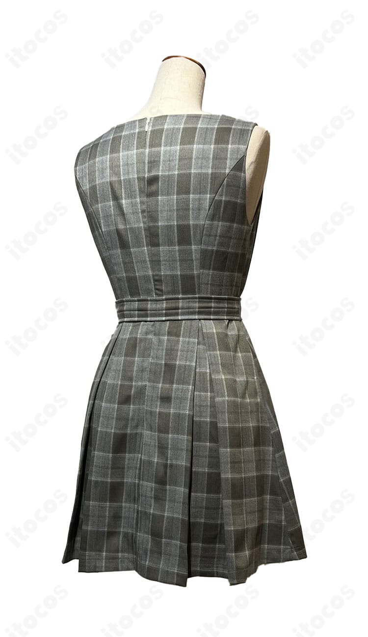 千早愛音 私服コスプレ衣装 ワンピース背面の装飾ディテールとシルエット