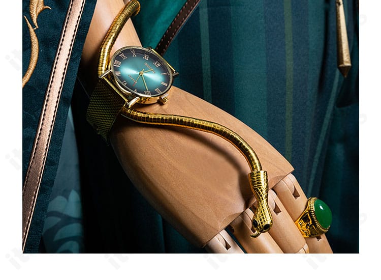 第五人格 騎士（リチャード・スターリング）衣装の腕飾りディテール。メタルパーツの精密さが際立つ。