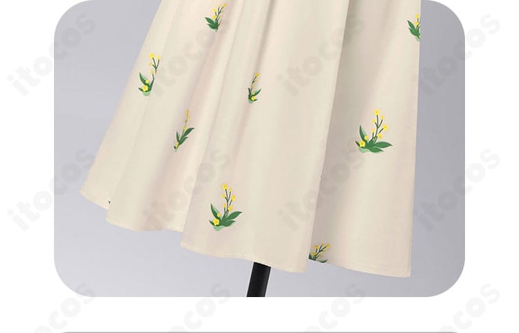 スカート装飾の近接。裾の表情と立体感が分かる、撮影映えする仕上がり。