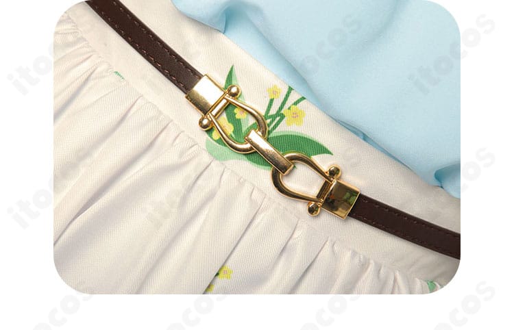 腰部ベルト装飾のディテール。ウエストラインを整え、きれいめシルエットを演出。