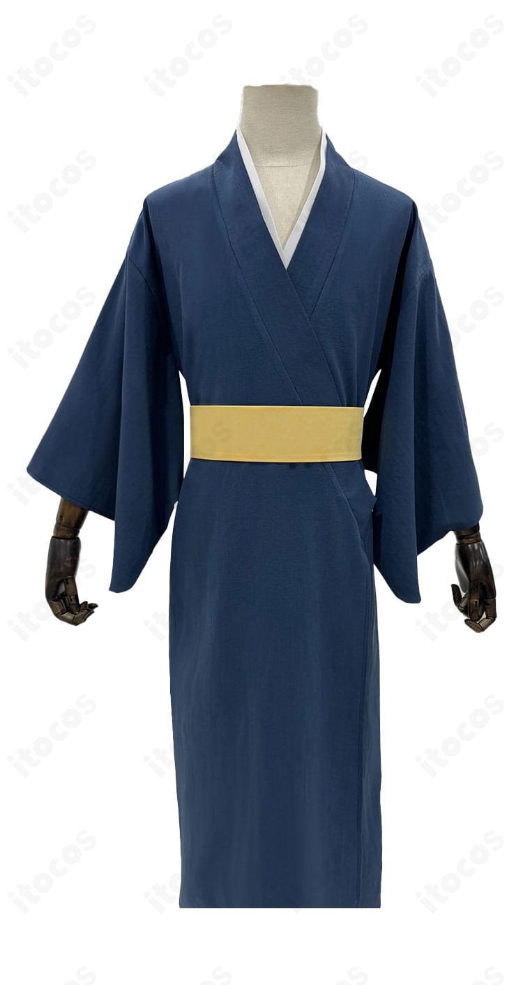 桂小太郎 コスプレ衣装の襟元刺繍アップ。繊細なステッチと装飾パターンが確認できるクローズアップ。