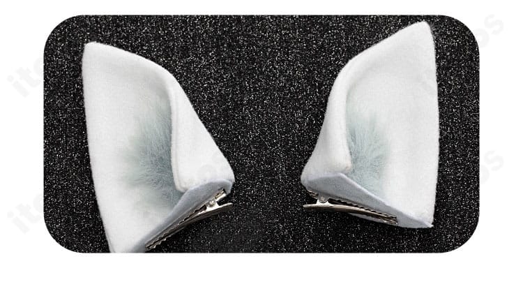 草薙寧々 Cat Life ネコミミの耳飾りディテール。装着位置と質感、縁取りの仕上げをクローズアップ