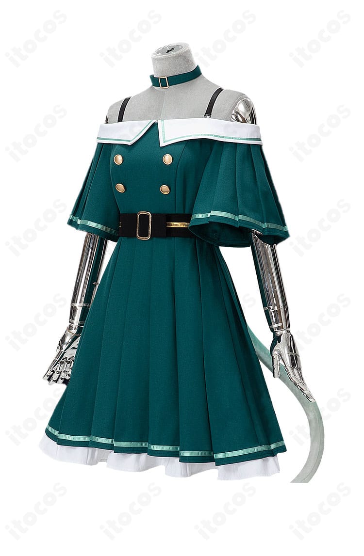 草薙寧々 Cat Life コスプレ サイドビュー。スカートの落ち感とチェーン位置、ベルトのバランスを表示