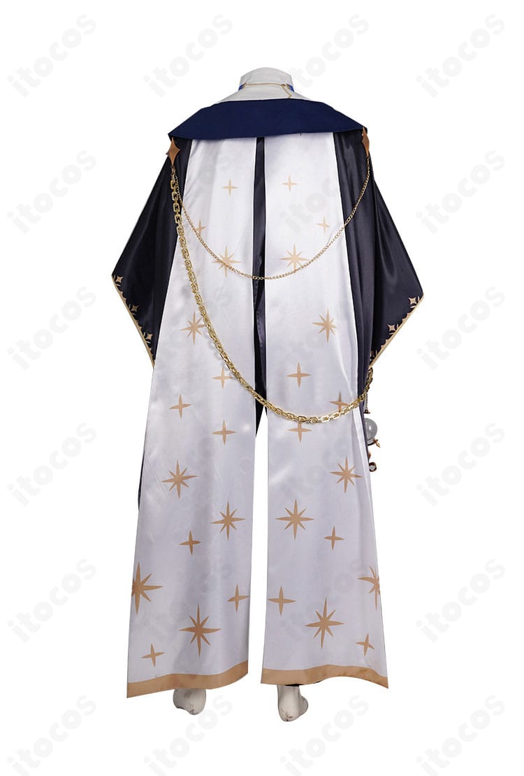 星導ショウ 鑑定士の服の背面。マントのシルエットと背中の装飾を鮮明に再現。