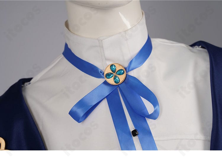 リボンのディテール。結び目の形状と色バランスで可憐さをプラス。