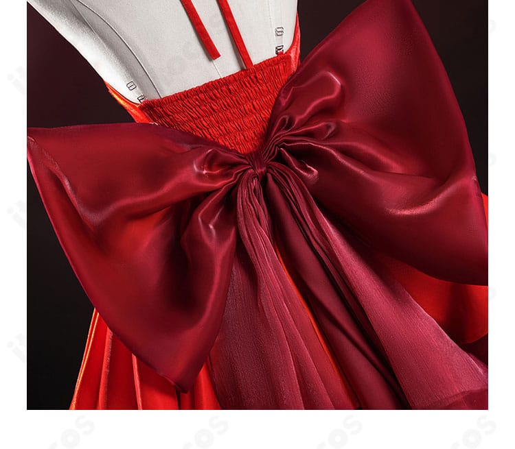 背部の大きな蝶結びのクローズアップ。リボンのボリューム感と結び目の形。