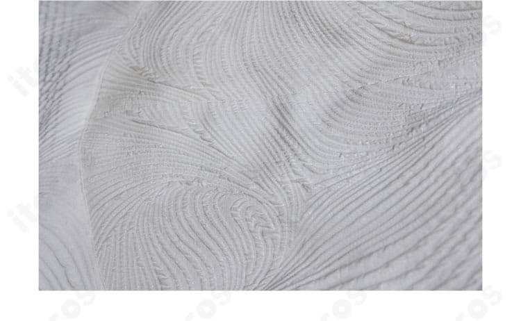 冒険家 新聞社編集長コスの条紋（ストライプ）装飾ディテール