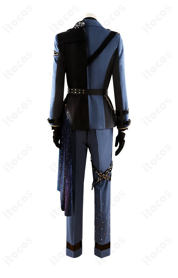 ASTRO FESコスプレ衣装 背面。背中の切り替えラインと裾のシルエット、装飾配置が分かる画像。