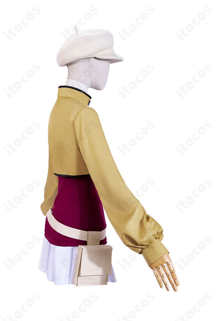 C.C. 私服コスプレ衣装の左側面ディテール。シルエットのラインとフィット感が分かる角度。