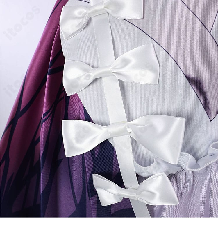 スカート後部の蝶結び装飾とドレープ感のアップ