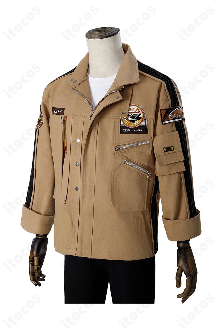 マヒル コスプレ衣装の左側面ディテール。直線的なラインとスマートなサイドシルエットを表現。