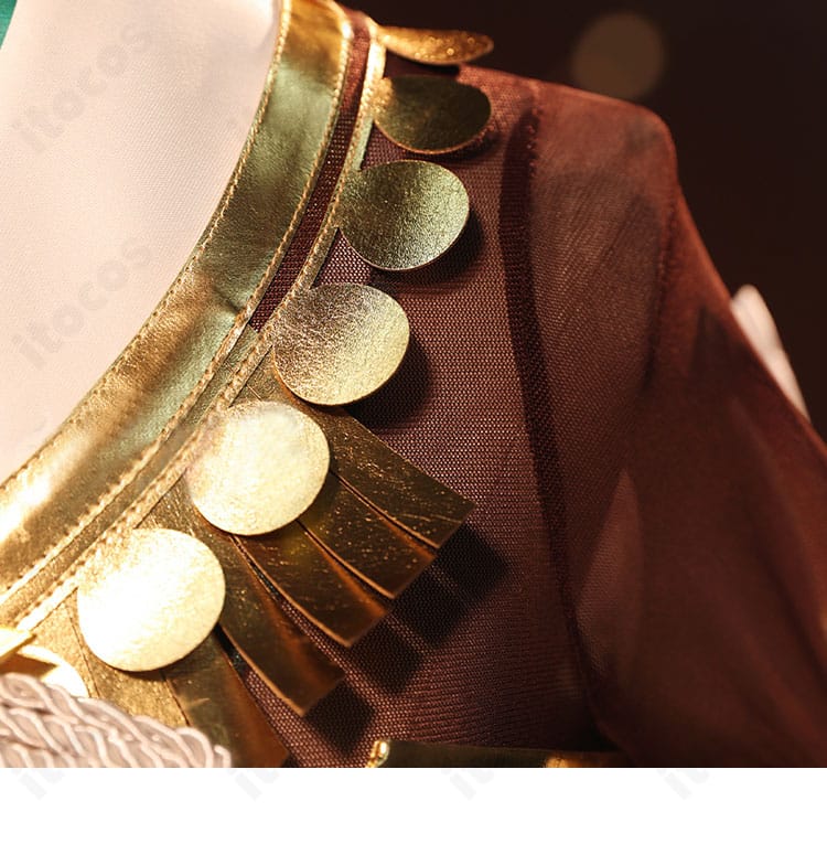 玉藻の前 太陽の神話礼装コスプレ衣装 襟元装飾のアップ。縁取りと意匠の近接画像