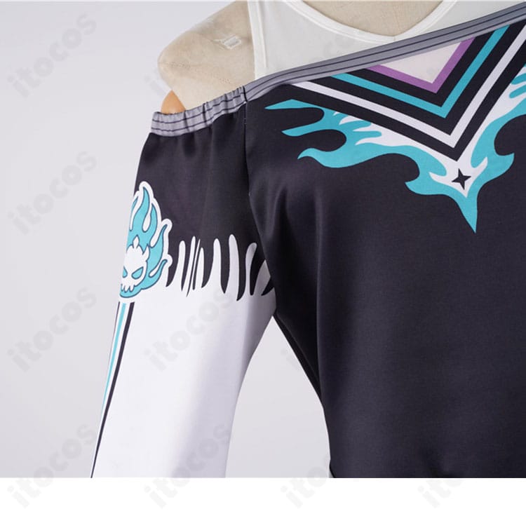 肩～袖の装飾ディテール。可動を妨げない取り付けと質感を示すホロライブ 輪堂千速衣装の接写。