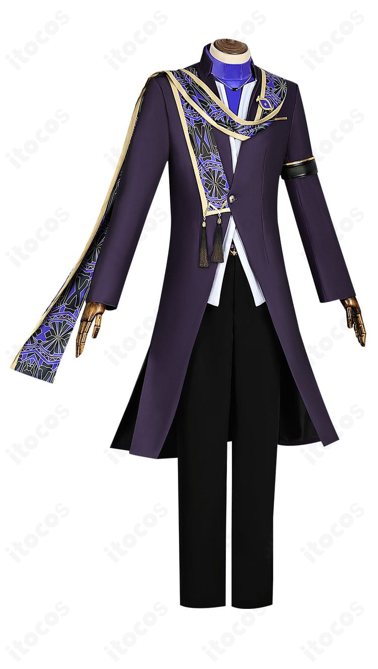 セノ衣装の側面。コートのライン、腕飾りの厚み、フリンジの落ち感が確認できるアングル。