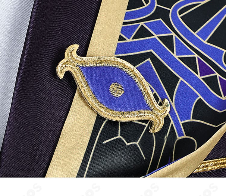 セノ衣装の囲い装飾ディテール。繊細なフリンジと装飾ベルトの質感が伝わる近接カット。