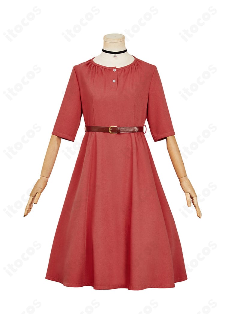 若月ニコ コスプレ衣装の正面全体像。ウエストマークとフレアラインが映える魔女風ワンピース。