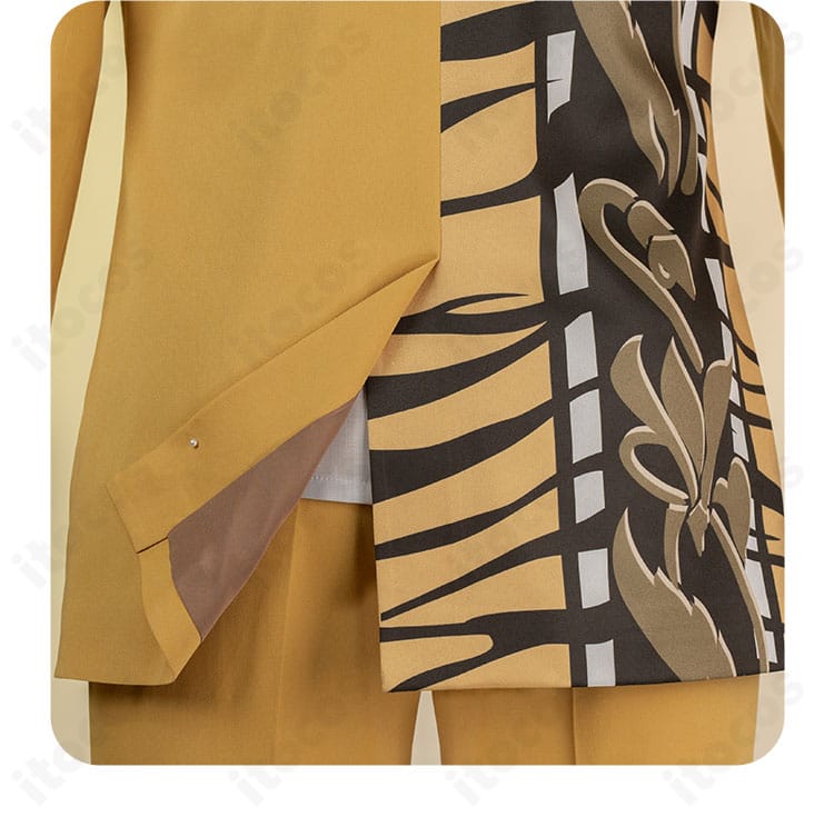 裾部分の装飾ディテール。ヘムのライン取りとトリムの仕上げが分かる画像