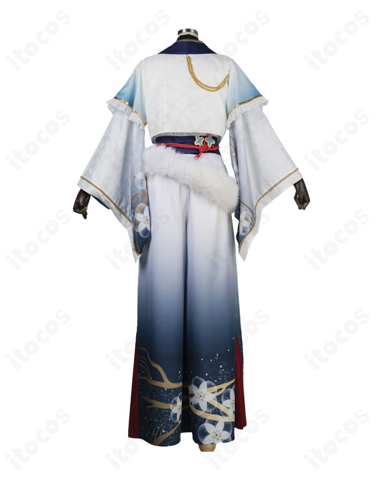 礼瀬マヨイ 梅花雪花コスプレ衣装の背面。コートのラインと留め具の位置が分かる
