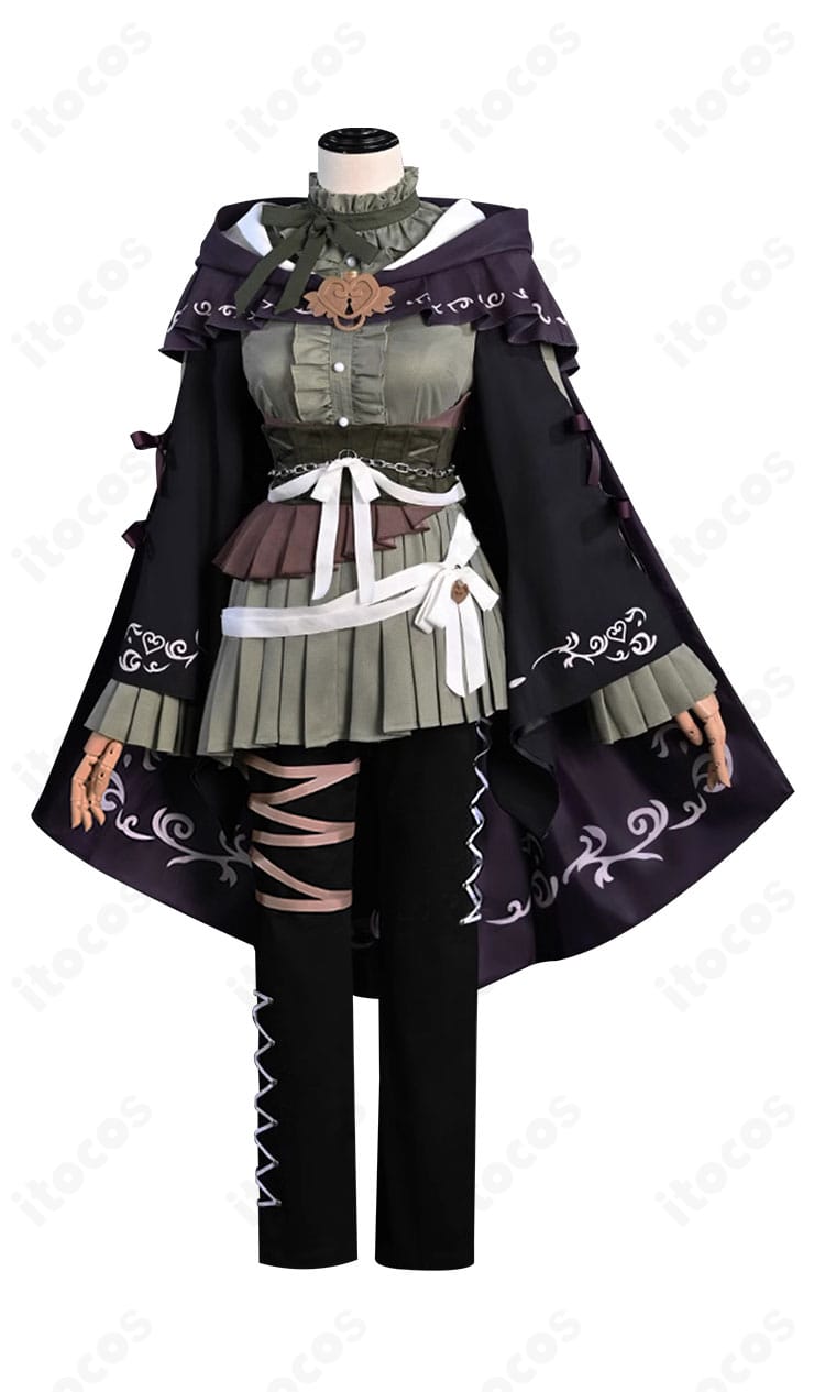 暁山瑞希「ハーミット・リバース」コスプレ衣装・正面全身。マントとベルトを含むデザインを忠実に再現。