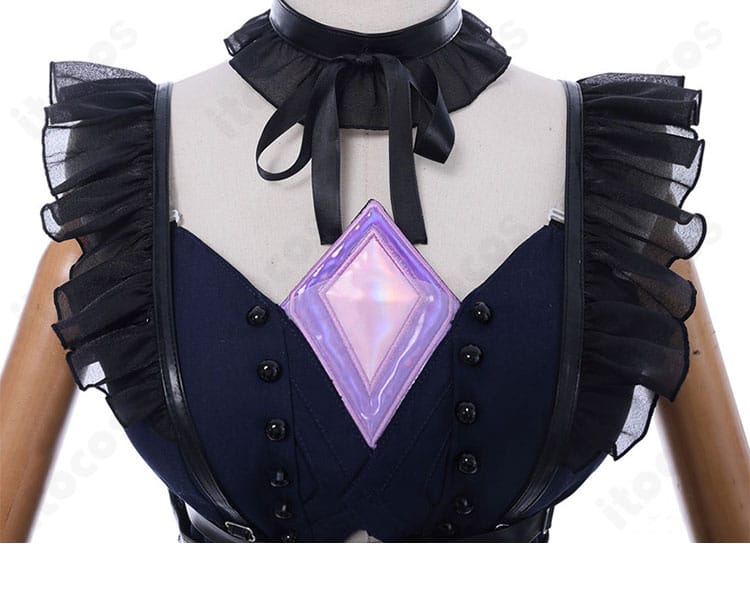 古石ビジュー 初期衣装コスプレの胸部アクセサリーとビスチェ詳細