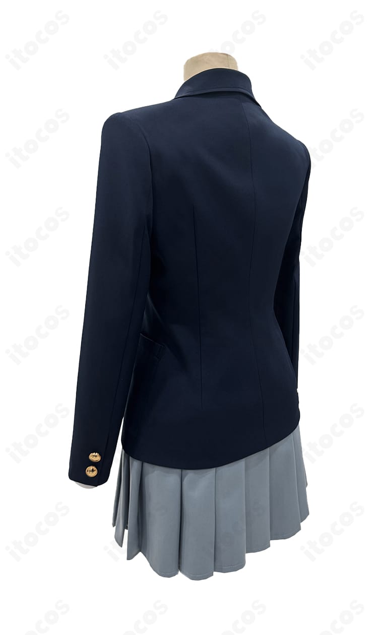 けいおん! 制服コスプレ背面サイドのデザインディテール。ブレザーのラインと裾の処理